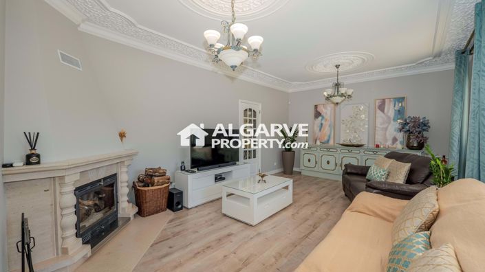 Image No.6-3 Bed Villa for sale