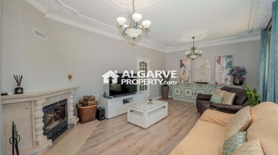 3-12211-78d1f4f8b6655591b02d22fabb36a692d73cc