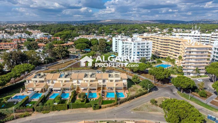 Image No.33-4 Bed Townhouse for sale