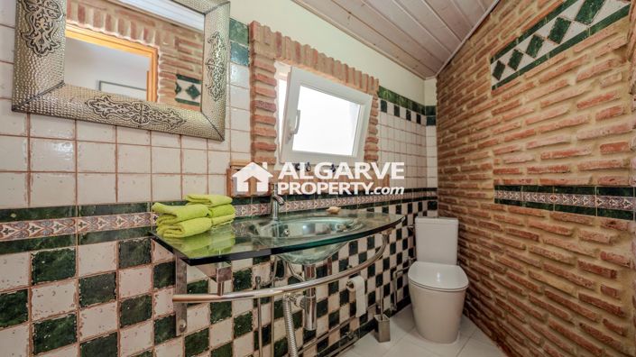 Image No.15-4 Bed Villa for sale