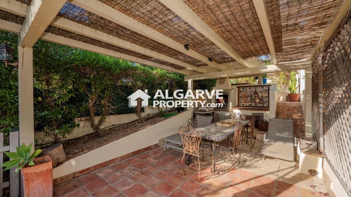 Image No.24-4 Bed Villa for sale