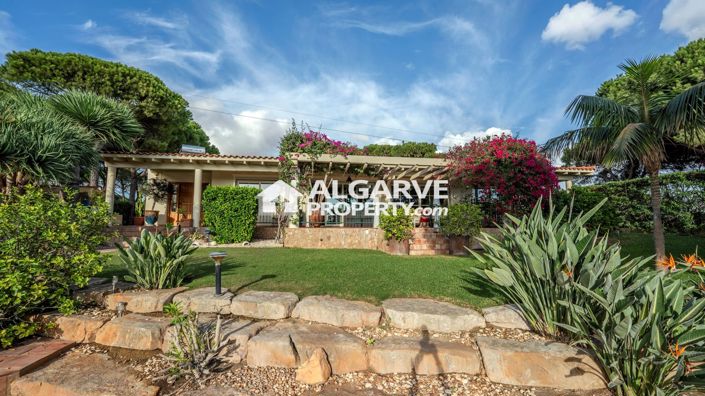 Image No.25-4 Bed Villa for sale