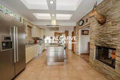 3-12290-78d1f4f8b6655591b02d22fabb36a692d73cc