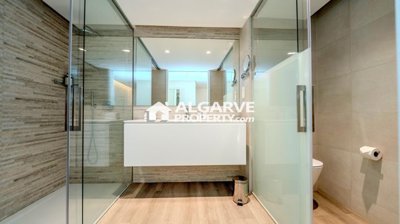 3-12185-78d1f4f8b6655591b02d22fabb36a692d73cc