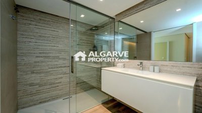 3-12185-78d1f4f8b6655591b02d22fabb36a692d73cc