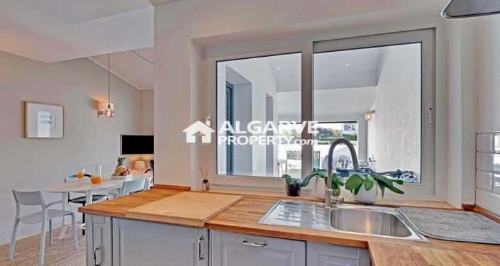 Image No.13-3 Bed Townhouse for sale