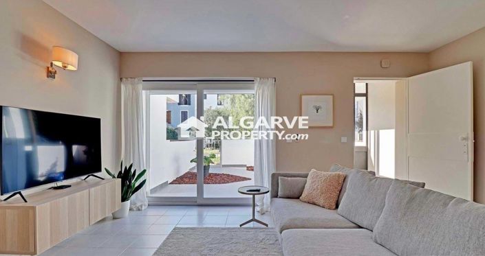 Image No.3-3 Bed Townhouse for sale