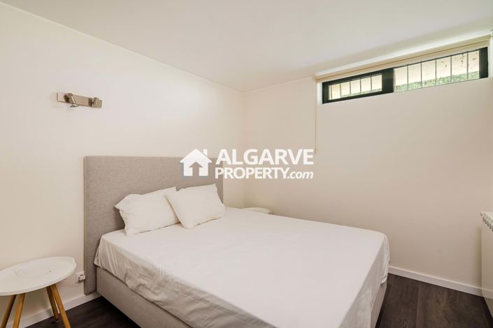 Image No.24-Jumelé de 6 chambres à vendre à Boliqueime