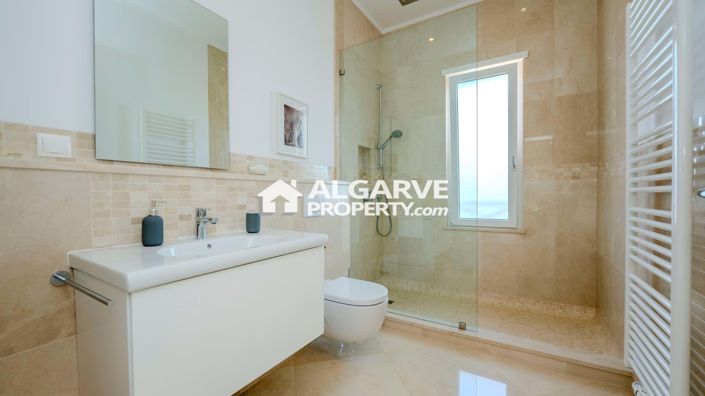 Image No.18-Villa de 6 chambres à vendre à Loule