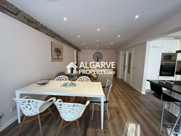 3-12295-78d1f4f8b6655591b02d22fabb36a692d73cc