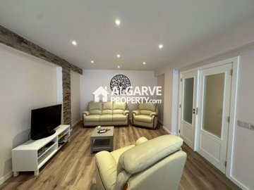 3-12295-78d1f4f8b6655591b02d22fabb36a692d73cc