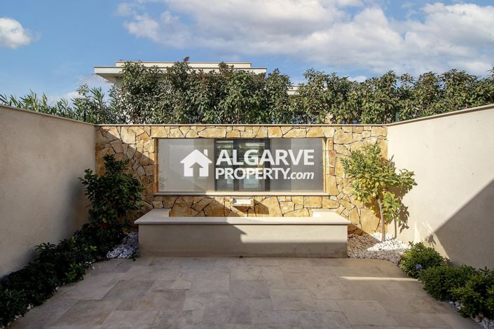 Image No.40-5 Bed Villa for sale