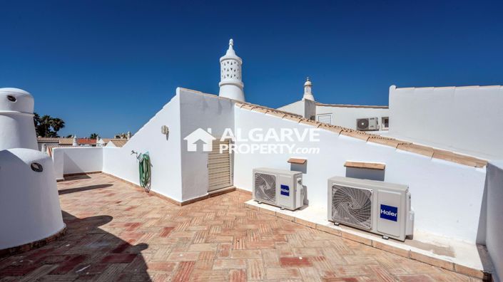 Image No.21-2 Bed Townhouse for sale