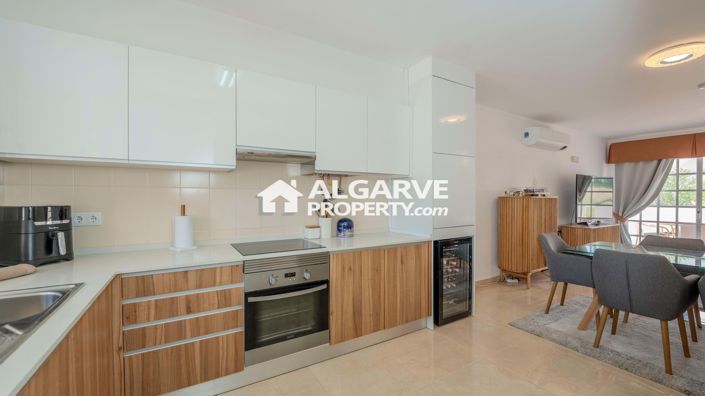 Image No.15-3 Bed Townhouse for sale