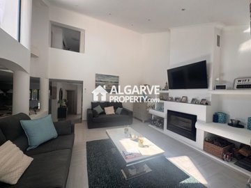 3-12182-78d1f4f8b6655591b02d22fabb36a692d73cc