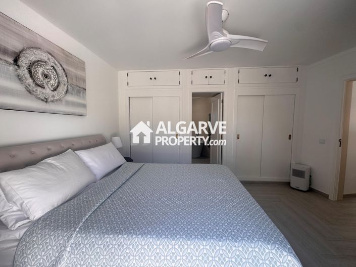 Image No.20-3 Bed Townhouse for sale