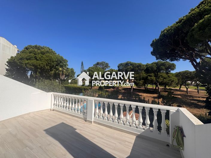 Image No.23-3 Bed Townhouse for sale