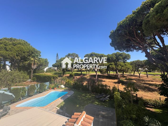 Image No.26-3 Bed Townhouse for sale