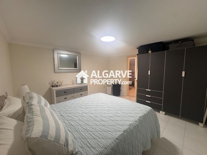 Image No.30-3 Bed Townhouse for sale