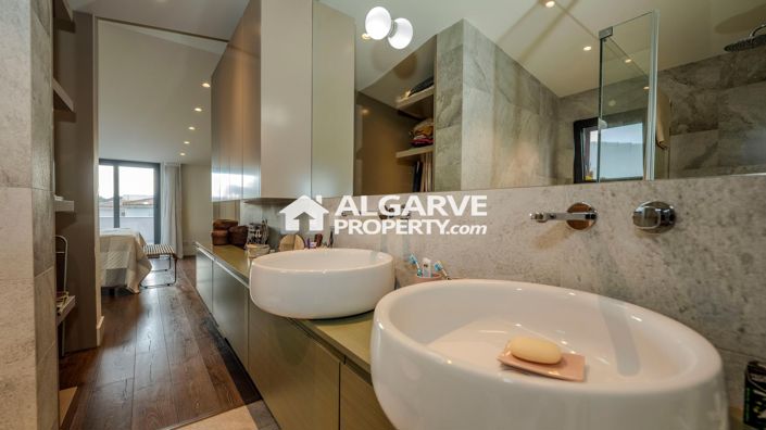 Image No.16-4 Bed Villa for sale