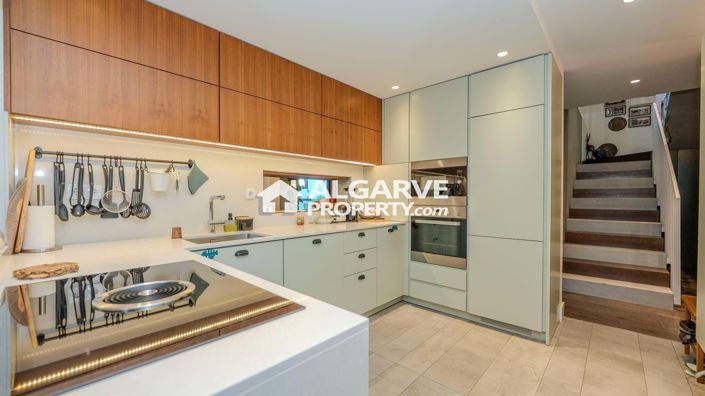 Image No.3-4 Bed Villa for sale