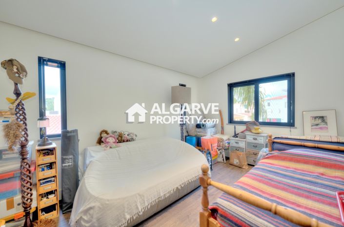 Image No.48-4 Bed Villa for sale