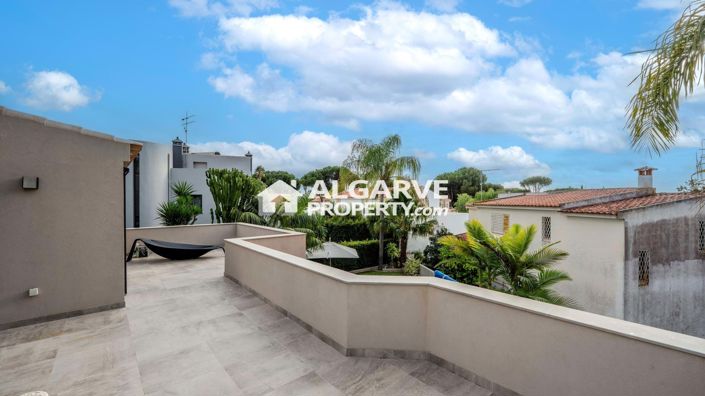 Image No.53-4 Bed Villa for sale