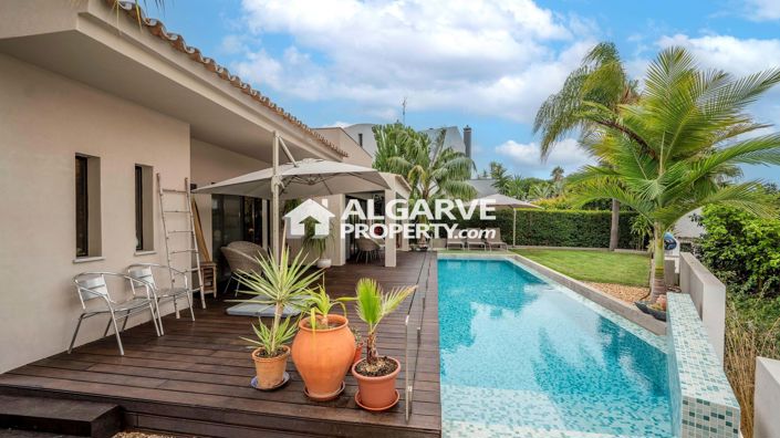 Image No.55-4 Bed Villa for sale