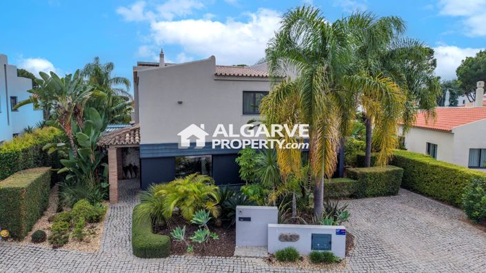 Image No.58-4 Bed Villa for sale