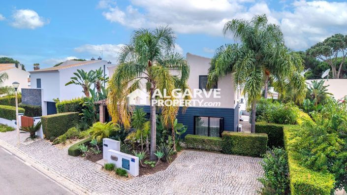 Image No.59-4 Bed Villa for sale