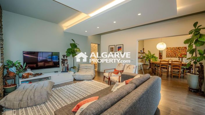 Image No.6-4 Bed Villa for sale