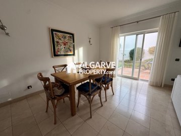 3-12298-78d1f4f8b6655591b02d22fabb36a692d73cc