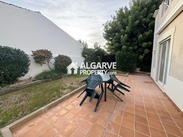 3-12298-78d1f4f8b6655591b02d22fabb36a692d73cc