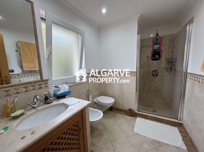 Image No.14-3 Bed Villa for sale