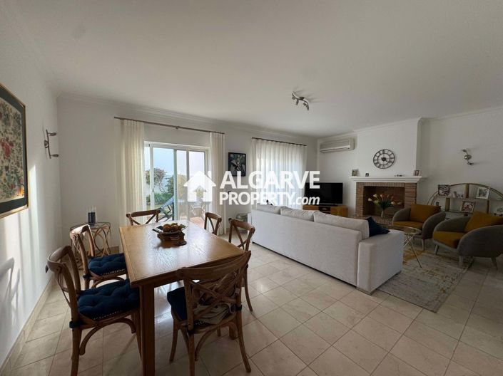 Image No.2-3 Bed Villa for sale