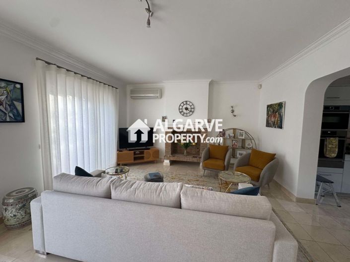 Image No.9-3 Bed Villa for sale