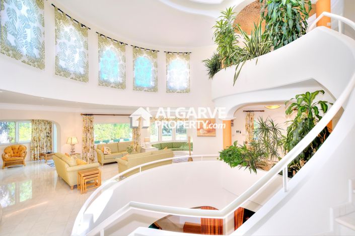 Image No.12-6 Bed Villa for sale