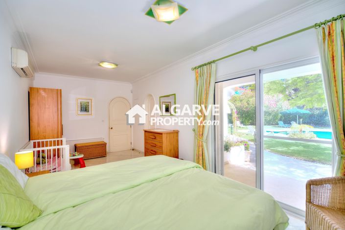 Image No.19-6 Bed Villa for sale