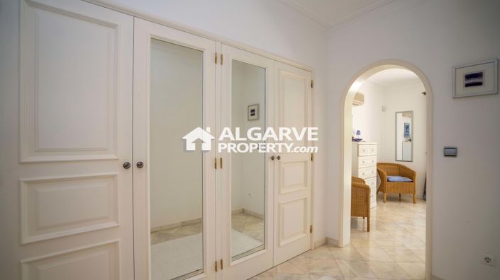 Image No.29-6 Bed Villa for sale