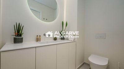 3-12270-78d1f4f8b6655591b02d22fabb36a692d73cc