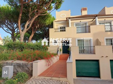 4 Bed Villa for sale