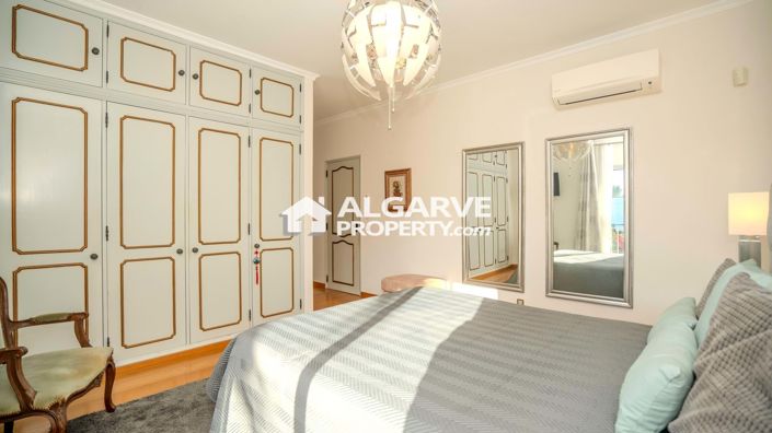 Image No.14-4 Bed Villa for sale