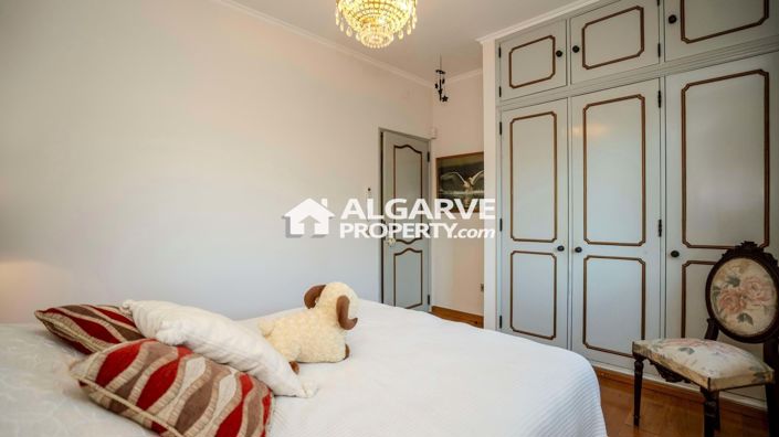 Image No.17-4 Bed Villa for sale