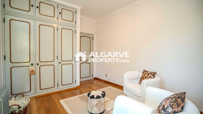 Image No.19-4 Bed Villa for sale