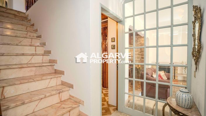 Image No.25-4 Bed Villa for sale