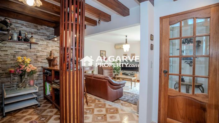 Image No.26-4 Bed Villa for sale