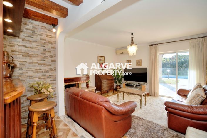 Image No.27-4 Bed Villa for sale