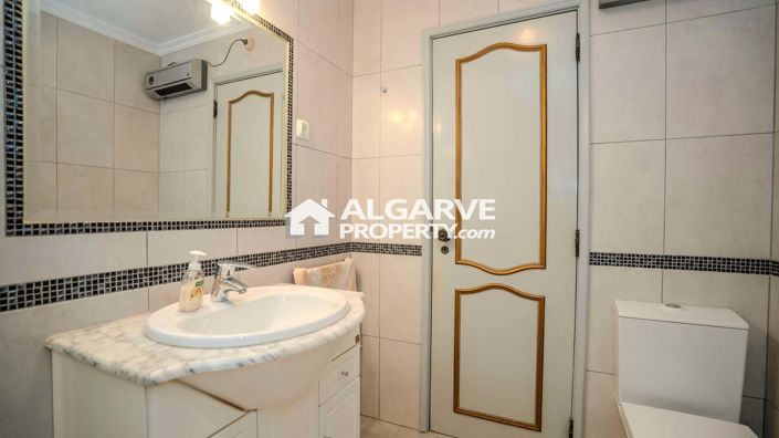 Image No.33-4 Bed Villa for sale