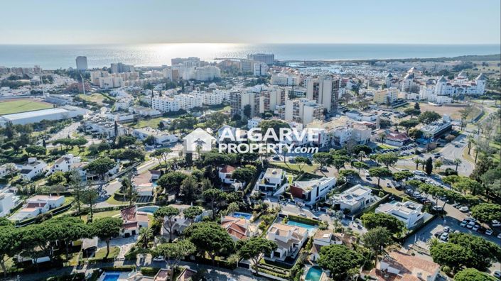 Image No.45-4 Bed Villa for sale