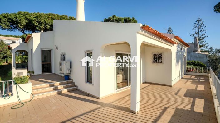 Image No.9-4 Bed Villa for sale